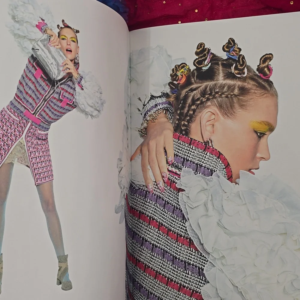 CHANEL Fashion Book Set with Black and White Covers‎